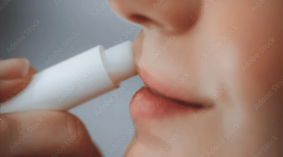 持ち歩き用のリップクリーム
