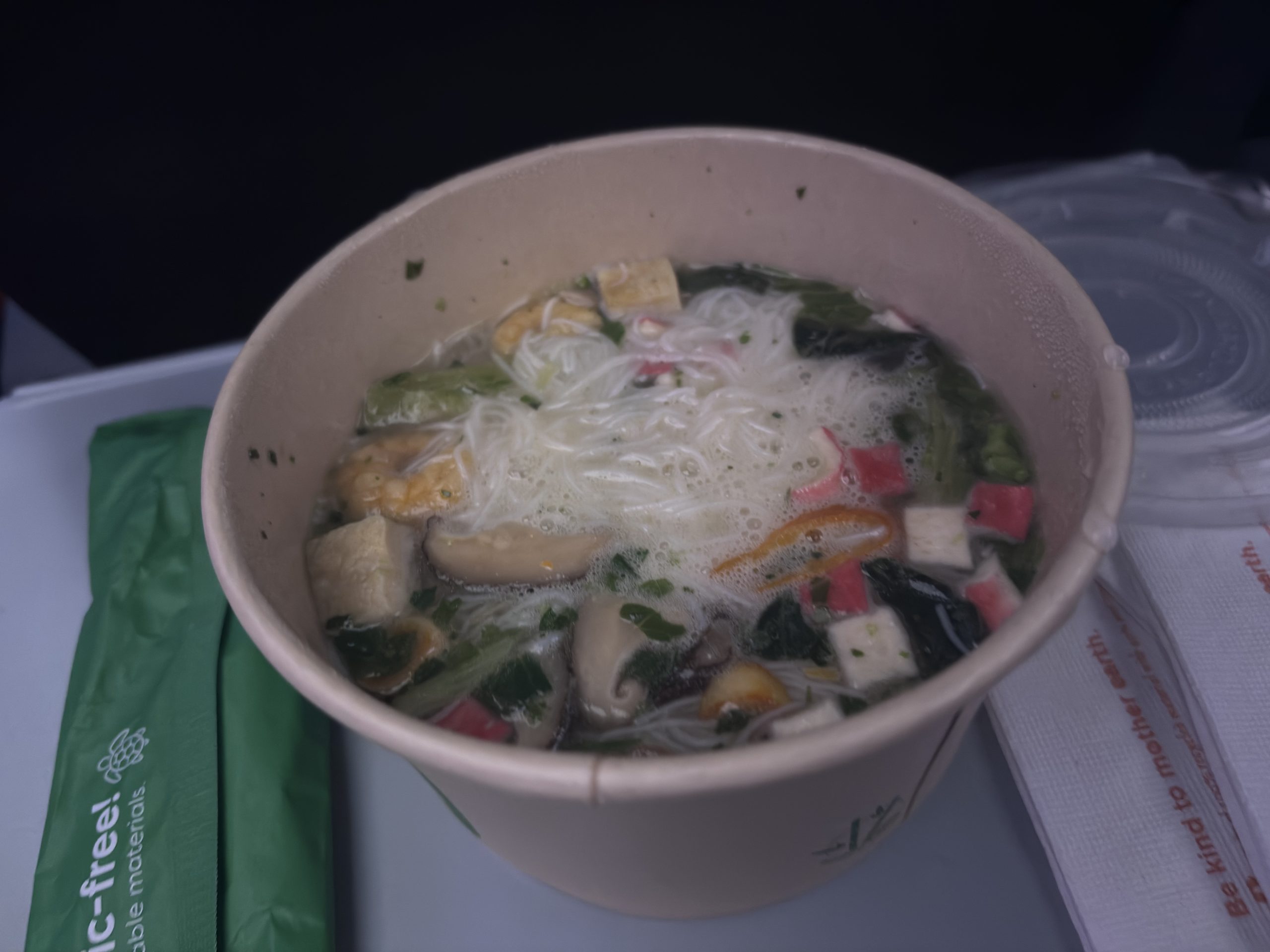 エアアジアの機内食ヌードル
